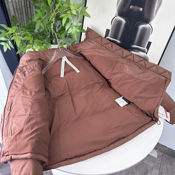 down jacket - Picture 8 of 9